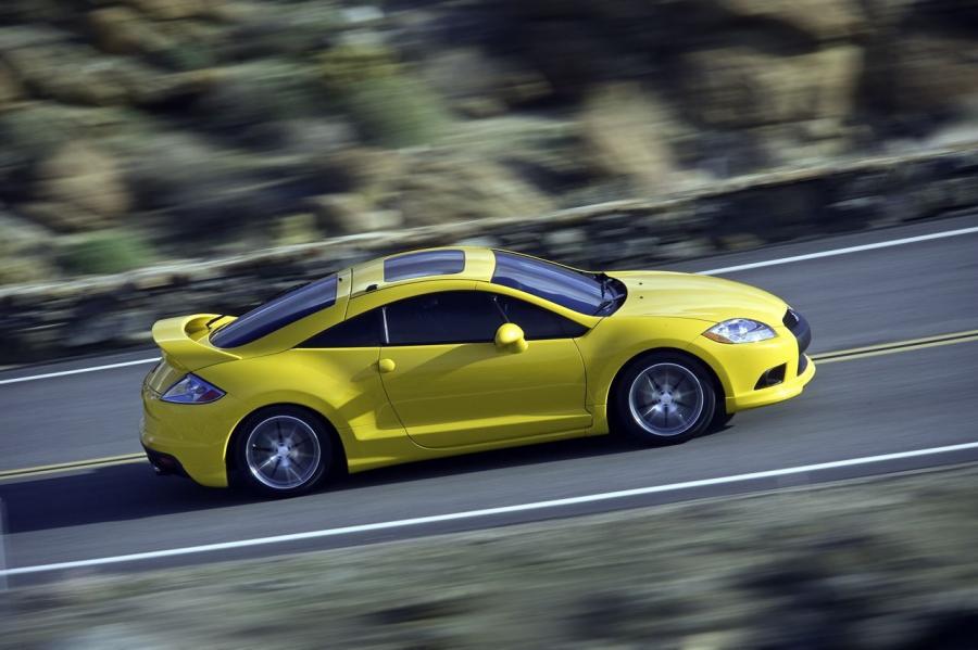  Mitsubishi Eclipse 2009 года  (фото 17 из 205)